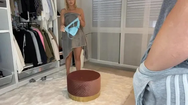 WTF! STIEFVATER SPRITZT IN 60 SEK., DURCH MEINEN TEENIE ARSC